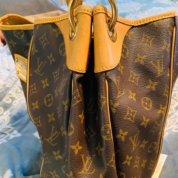 Louis Vuitton, Monogram Gallieria GM - Picture 10 of 16